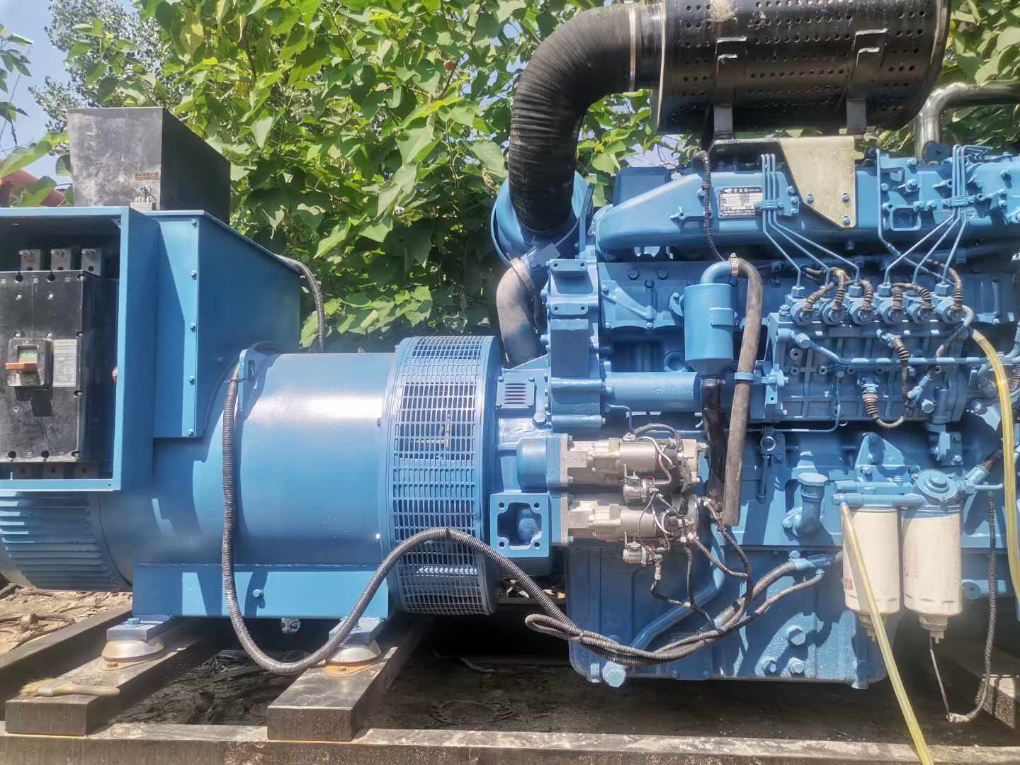 宁晋详细说明降低 800kW 柴油发电机输出电流波动的方法