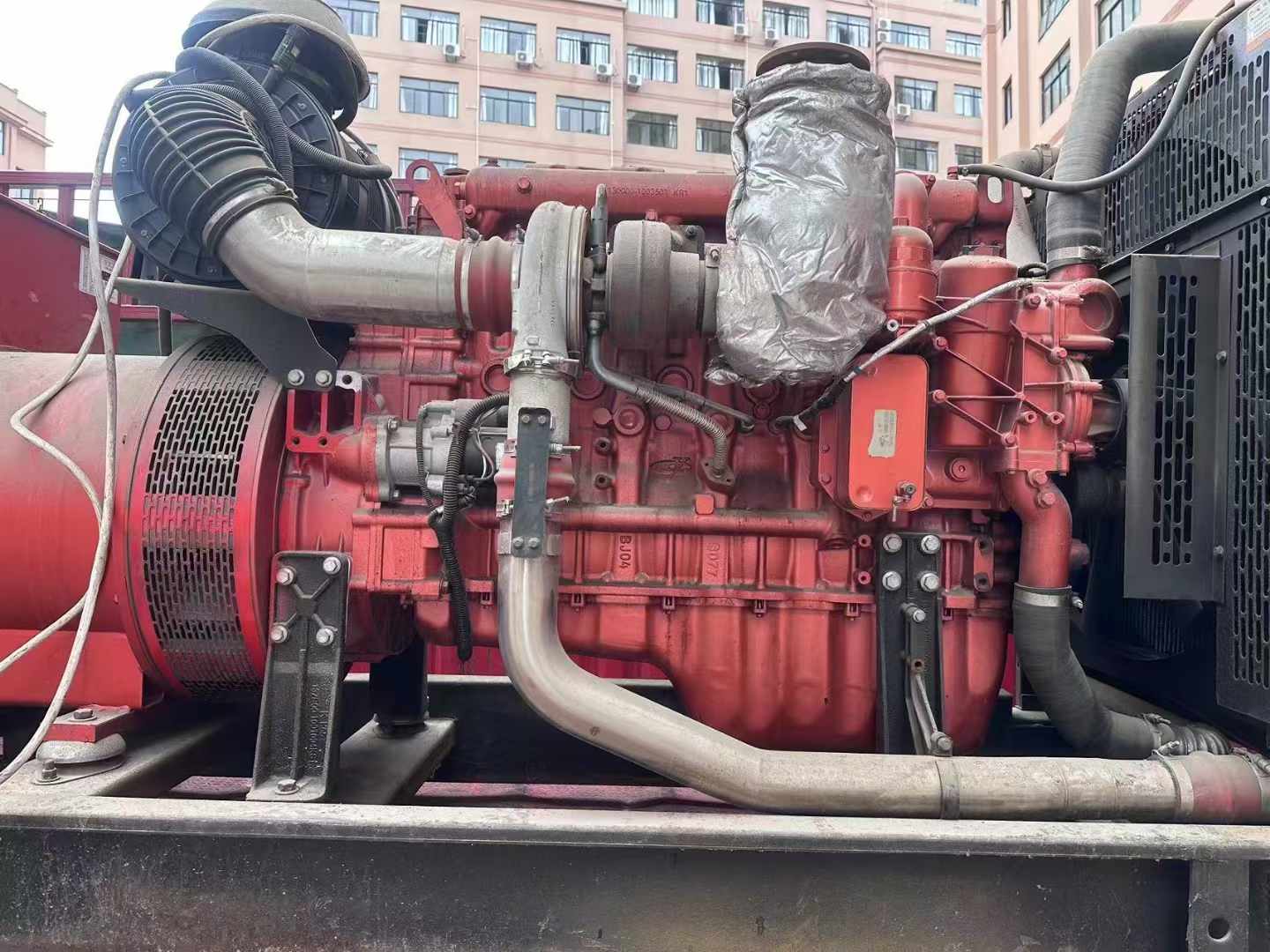宁晋如何选择适合 600kW 柴油发电机组的过载保护器？